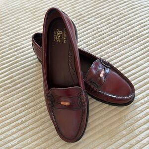 Vintage Bass Loafers